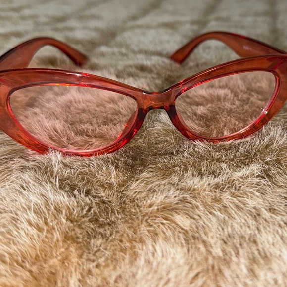 Time to forget you sunglasses - Picture 2 of 4